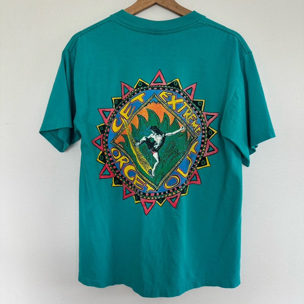 Vintage 90s Surf Gear T-Shirt Mens Medium Get Extreme Surfing Single Stitch USA - Picture 7 of 15
